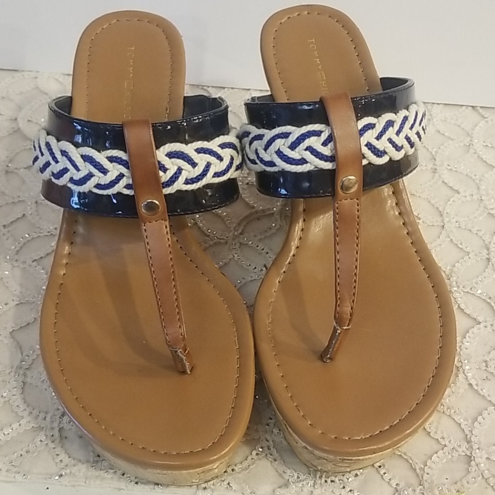 Tommy Hilfiger Madge Nautical Wedges, Size 7.5